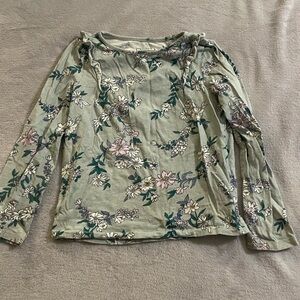 Bailey Lane Floral Top with Ruffle Details Size 6-7
